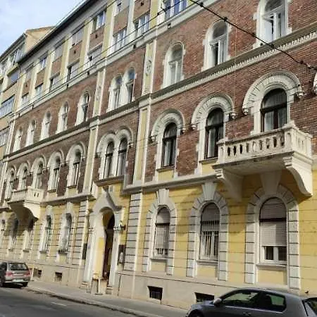 U Central Apartmán