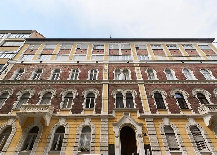 U Central Appartement
